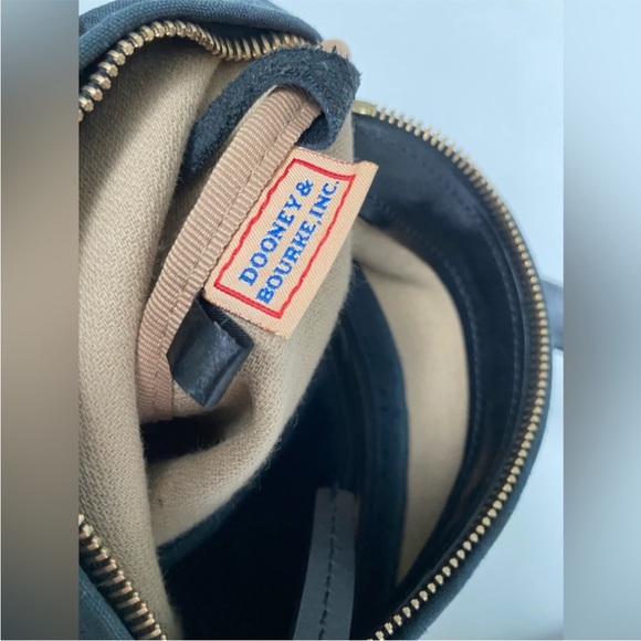 Dooney & Bourke classic Shoulder bag - Picture 9 of 10